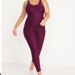 Old navy sleeveless powersoft perfomance bodysuit